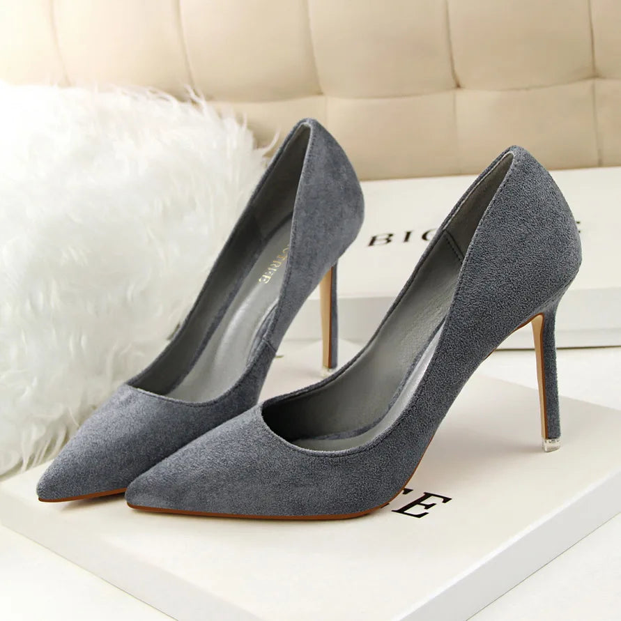 Frauen 9cm High Heels gelb Burgund Pumps plus Größe Stripper Wildleder Escarpins Dame Hochzeit Braut Scarpins grün blau Ballschuhe