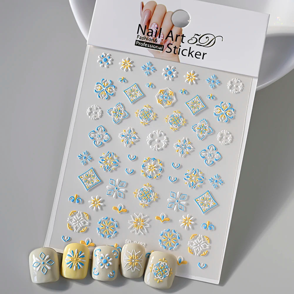 1 Stück 5D weiche geprägte farbige böhmische Nail Art Aufkleber abstraktes Design Retro blau gelbe Blume Nagelaufkleber DIY Nageldekoration