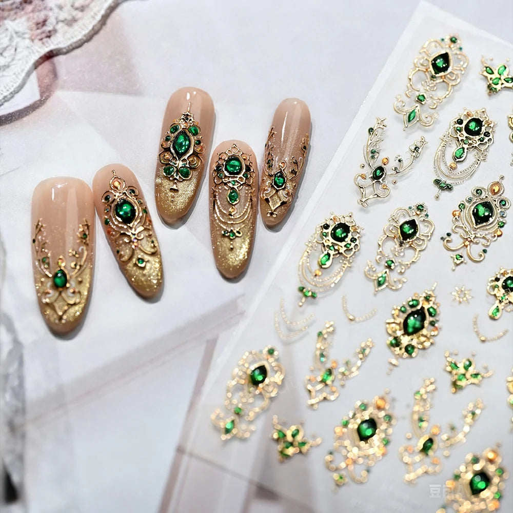 5D Grüner Edelstein Luxus Nail Art Aufkleber Bronzing Barock Halskette Rahmen Nagelschieber Selbstklebend Höflich Retro Nagelaufkleber Dekor