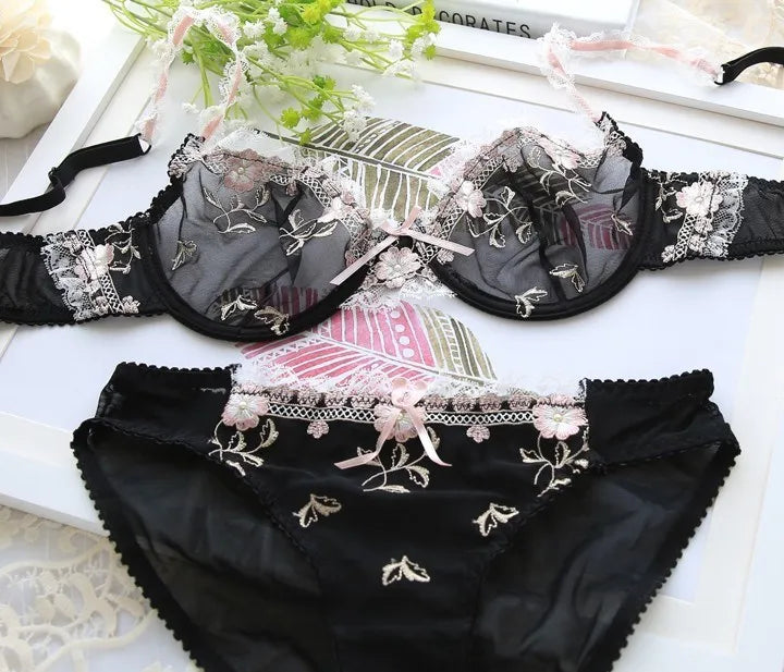 Luxus Europäische und Amerikanische Unterwäsche Frauen Dünne Große Größe Sexy Bh Große Brust Kleine Spitze Transparent Bh Set Perspektive Winter