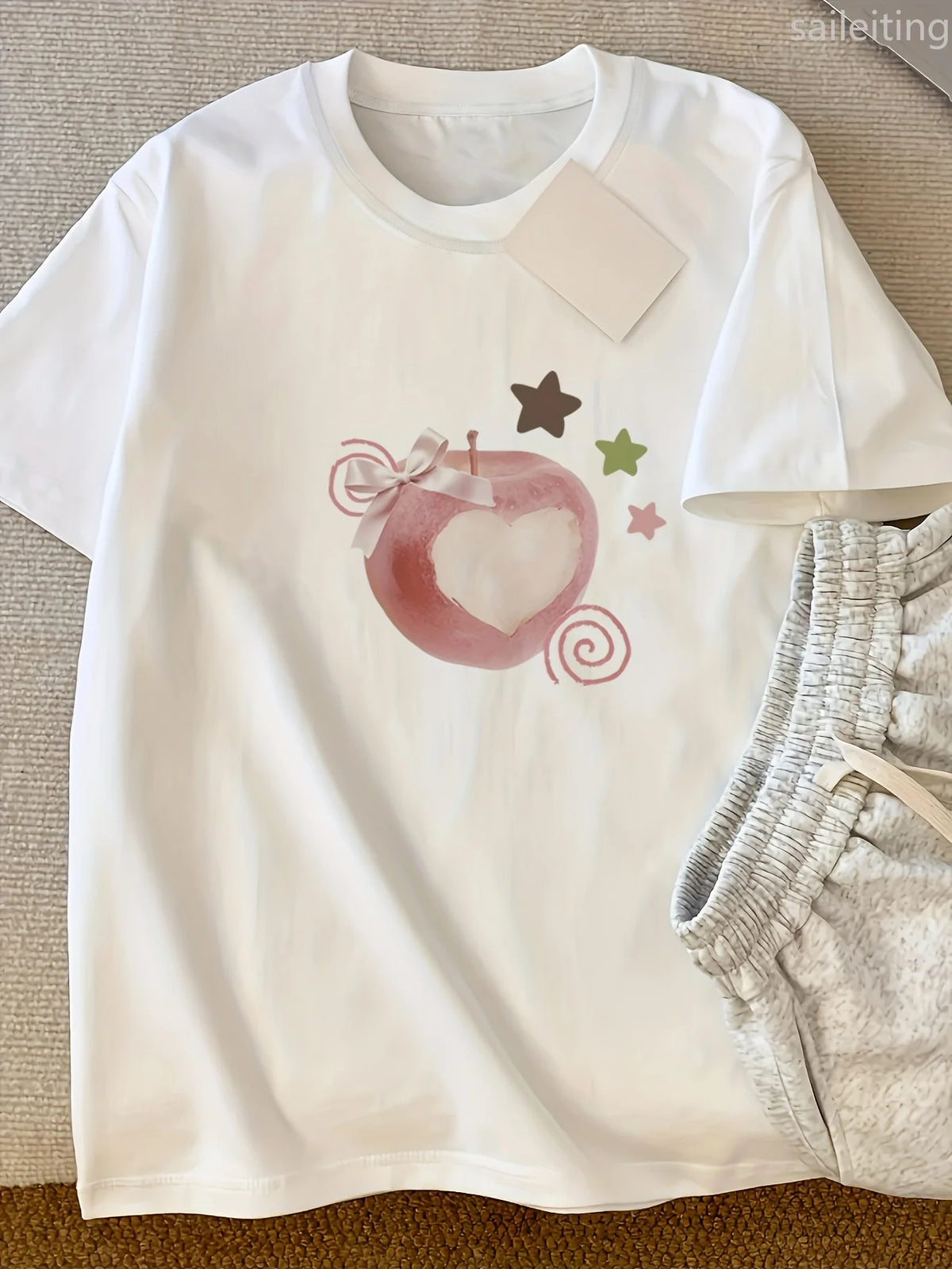 Weißes Y2K-T-Shirt für Damen, reines Sommer-Top mit rotem Apfelkern, Herz-Grafik-Passform, lässiges Alltags-Shirt für Frauen, ästhetische Kleidung