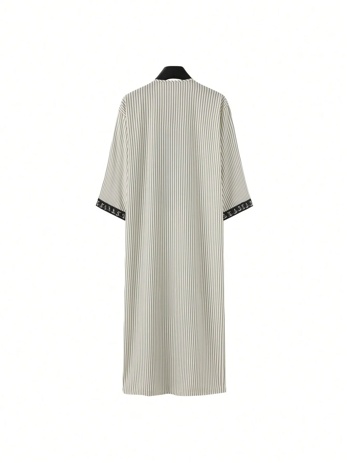 Traditioneller Nahöstlicher Stil Muslimische Herren-Langrobe Retro Bestickte Alltagsrobe für Eid Al Fitr