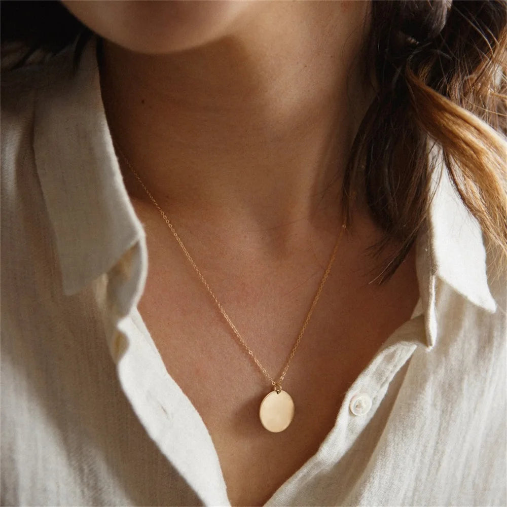 EManco Damen Einfache Runde Anhänger-Halskette Edelstahl Schlüsselbein-Kette Lange Kette Modeschmuck Statement Geschenk für Mädchen