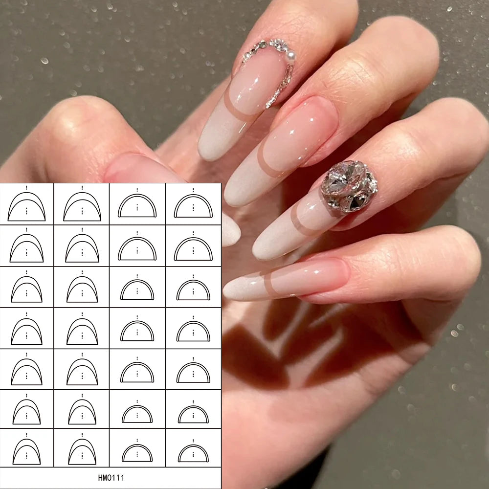 1 Stück französische hohle Nagelaufkleber, Kawaii-Design mit fünfzackigen Sternen, Liebesherzen und Sternen-Spikes, transparente, sprühlackierte Nagelaufkleber