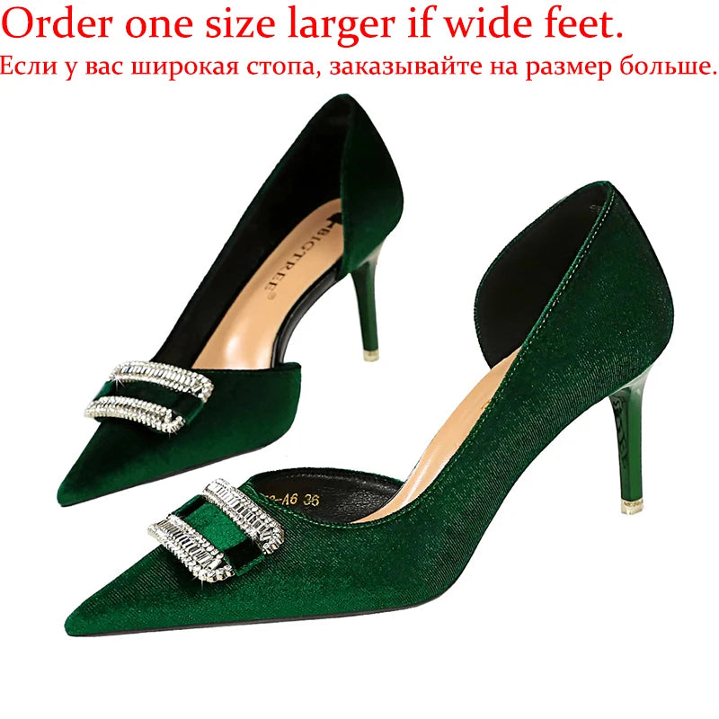 Frauen Luxus Kristall 7 cm 10,5 cm High Heels Stiletto Scarpins Weibliche Elegante Valentine Pumpen Dame Samt Party Low Heels schuhe