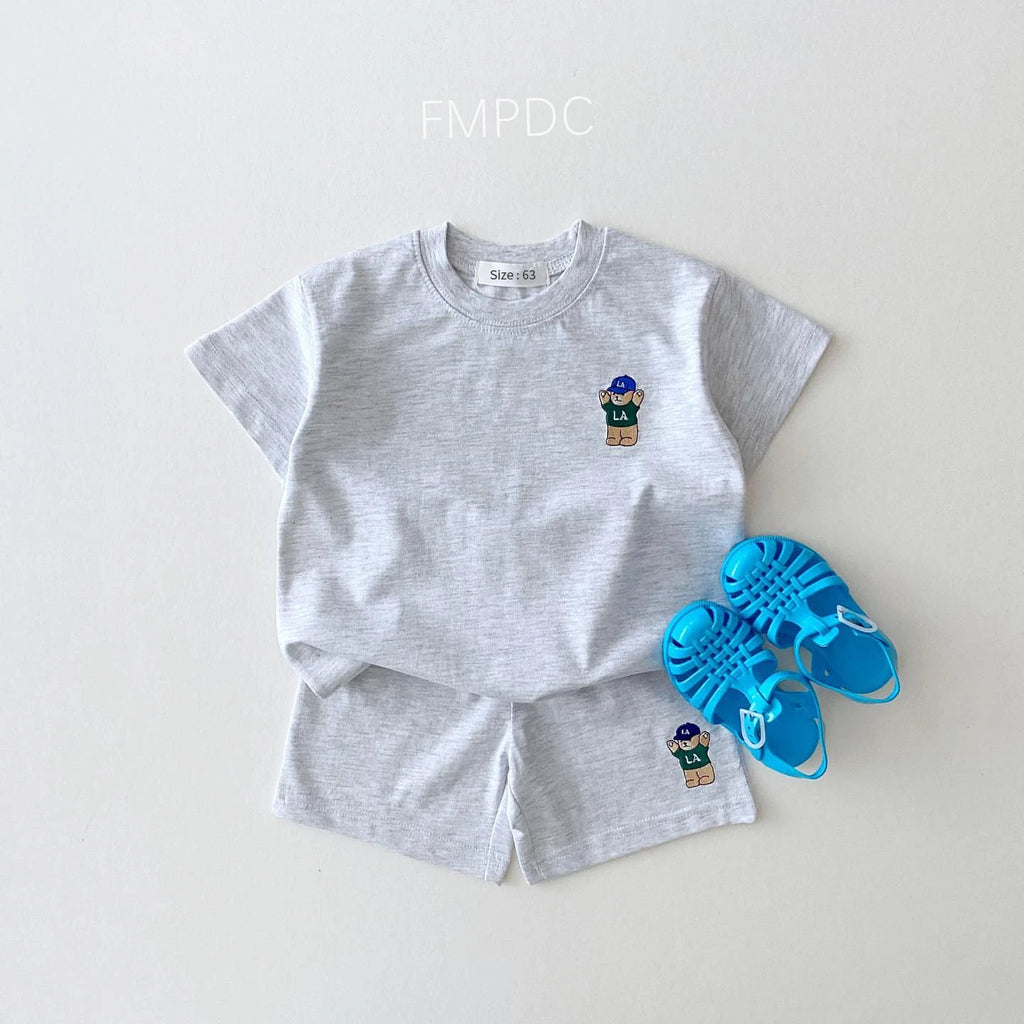 Koreanische Baby Boy Sommer Kleidung Set Gestickte Bär Bunte T-shirts T shirts + Lose Shorts Anzug 2PCS Pack Baby mädchen Kleidung Sets
