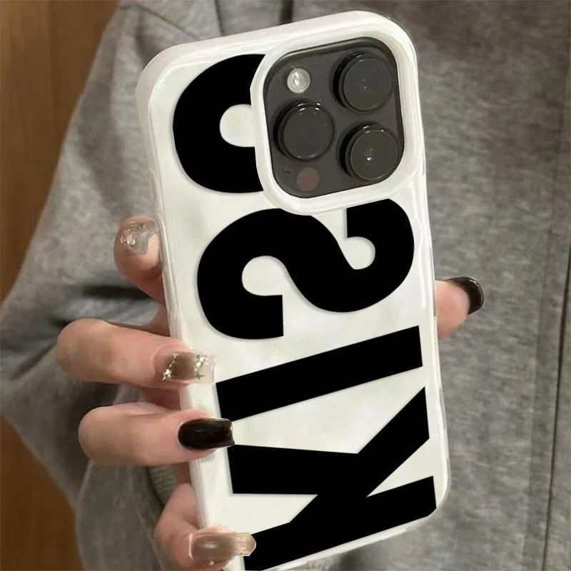 Personalisierte Handyhülle mit englischen Buchstaben und Kuss-Motiv für iPhone 17 16 15 Pro 14 11 12 13 Pro Max Air 16 Plus – Weiche TPU-Schutzhülle