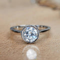 Huitan einfache runde weiße cz Ringe für Frauen Ewigkeit Hochzeit Verlobung bänder Zubehör Temperament eleganten weiblichen Schmuck