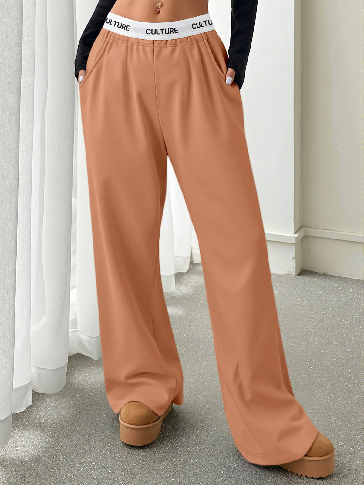 Damen-Jogginghose mit weitem Bein, 4 Farben, elastische Taille, „KULTUR“-Bund, bequeme Freizeithose