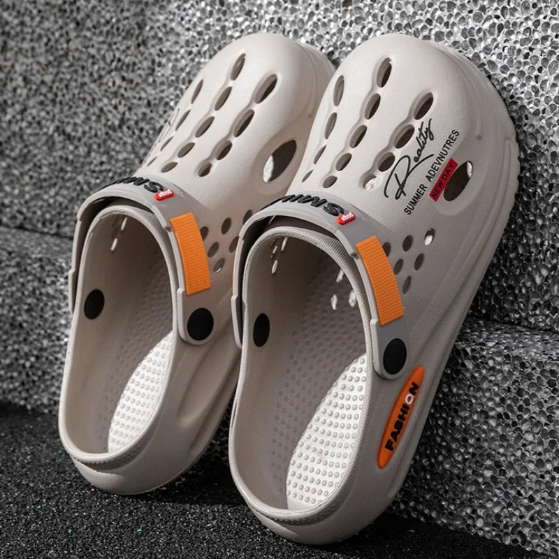 Sommer-Clogs Sandalen 47 Herren-Clogs EVA-Hausschuhe Weiche Sohle Atmungsaktive Strandpantoffeln Herren-Hausschuhe Outdoor Rutschfeste Pantoffeln