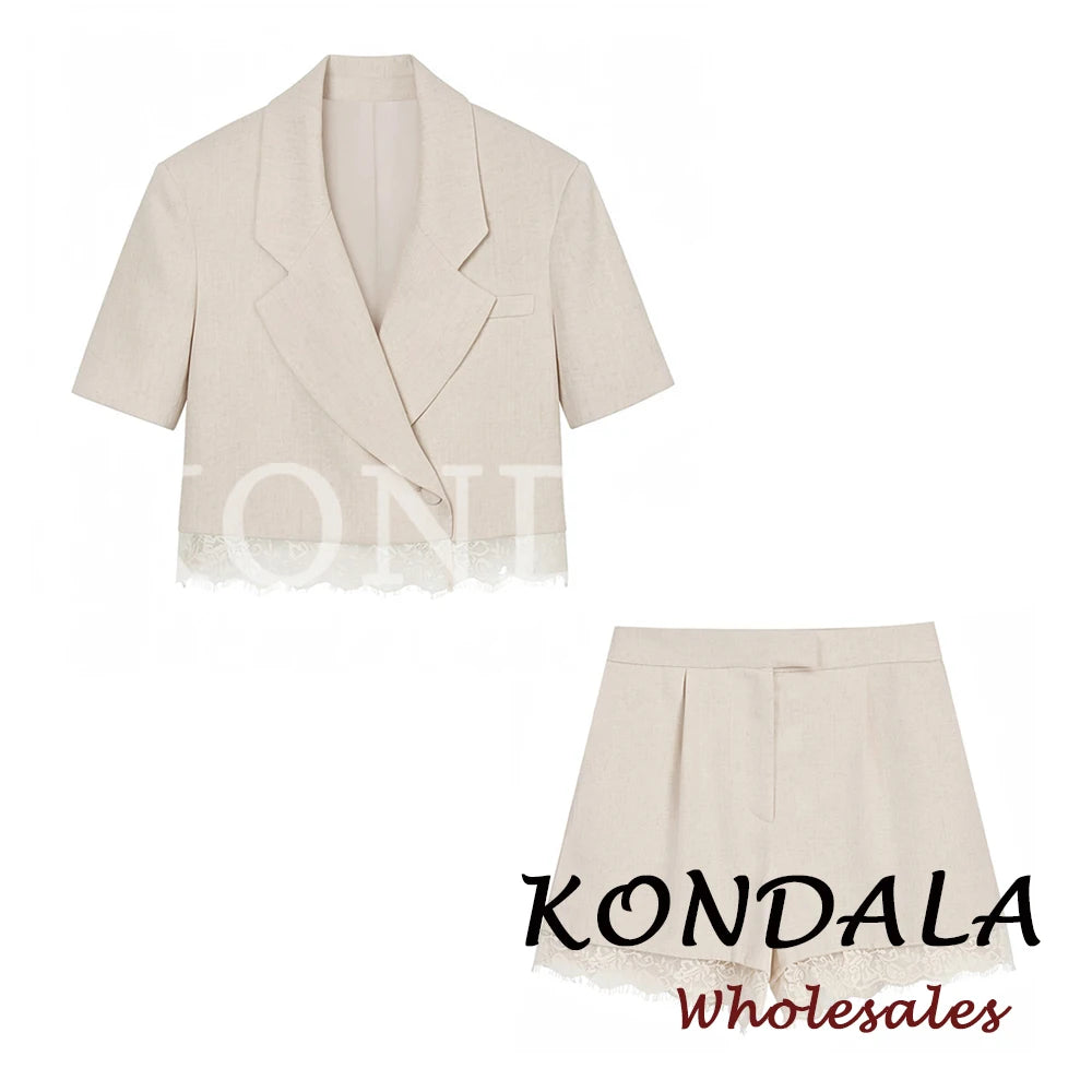 KONDALA Elegantes Damen-Frühlingsoutfit 2026: Spitzenanzug mit Einknopf-Blazer und Plissee-Mini-Shorts – Modisches Büro-Set für Damen