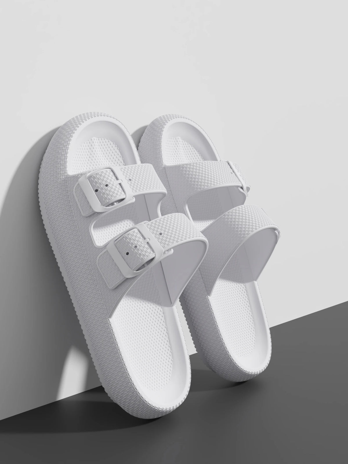2025 Neue Herren-Outdoor-Mode-Sandalen mit dicker Sohle – Rutschfeste Dusch- und Badeschlappen, leichte, bequeme Hausschuhe