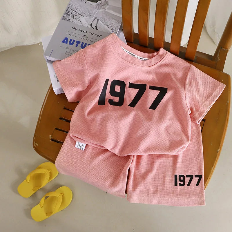 1 2 3 4 Alter Kurzarm Outfits Kinder Sommer Mode T-shirt Shorts Anzüge Kinder Einfarbig Lose Beiläufige Kostüm Baby 2 stück Sets