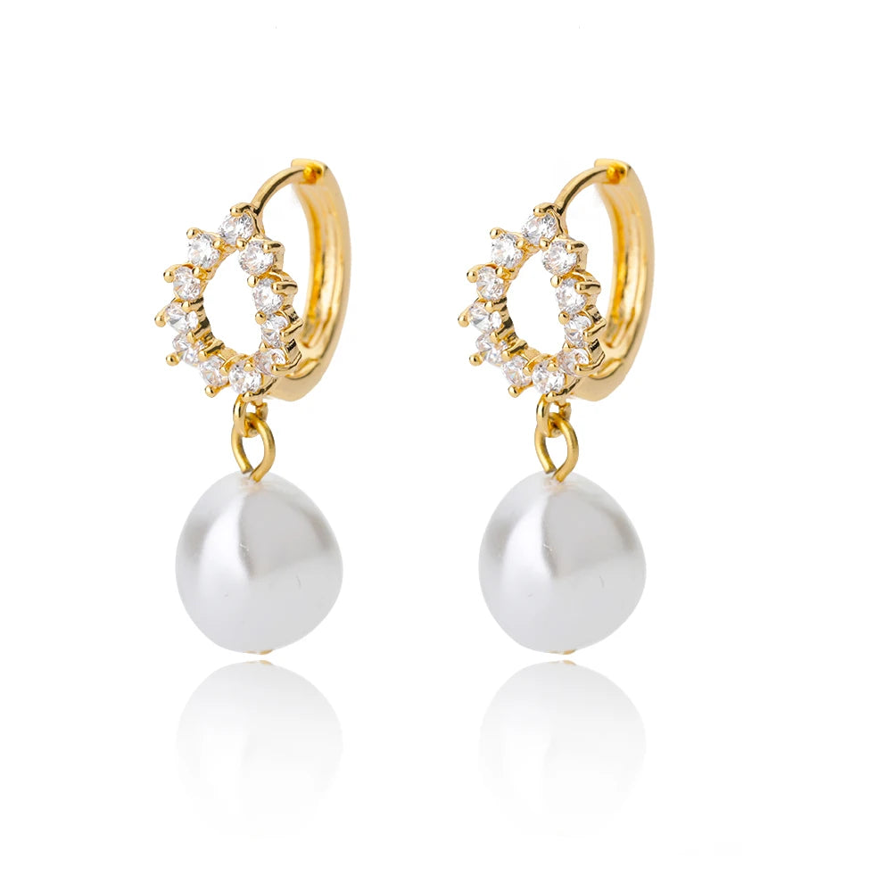 Klassische Imitation Perle Edelstahl Durchbohrte Ohrringe für Frauen Vergoldet Blatt Zirkonia Schmuck Retro Schmuck Kostenloser Versand