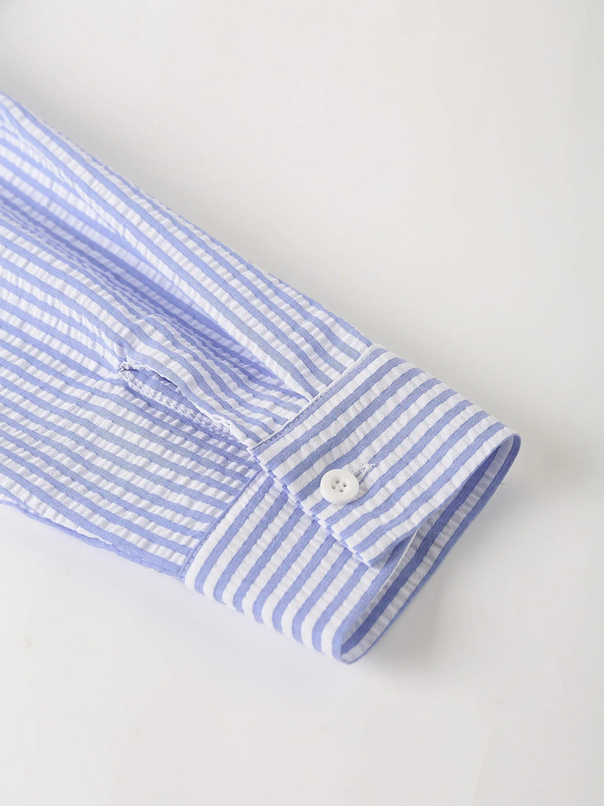 Herren Blau-Weiß Gestreiftes Seersucker-Hemd, Vielseitig für Sommer Casual & Pendeln