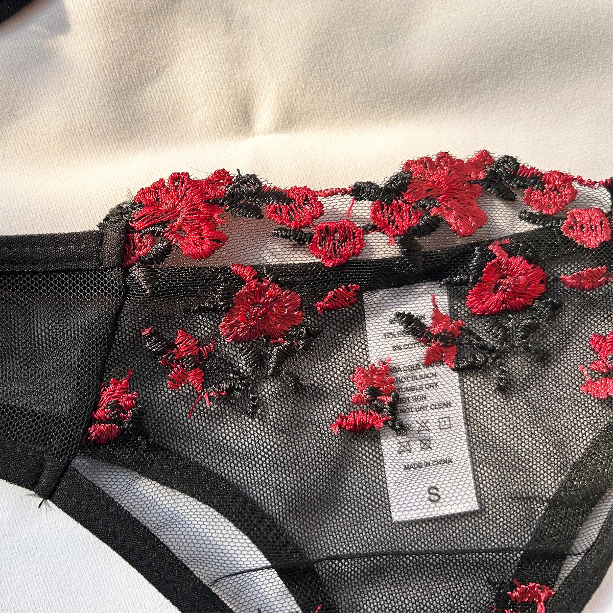 Sexy Dessous ausgefallene Spitze Erotik-Set Frau 2 Stück transparente Damen unterwäsche Stickerei erotisch schöne BH und Höschen-Sets