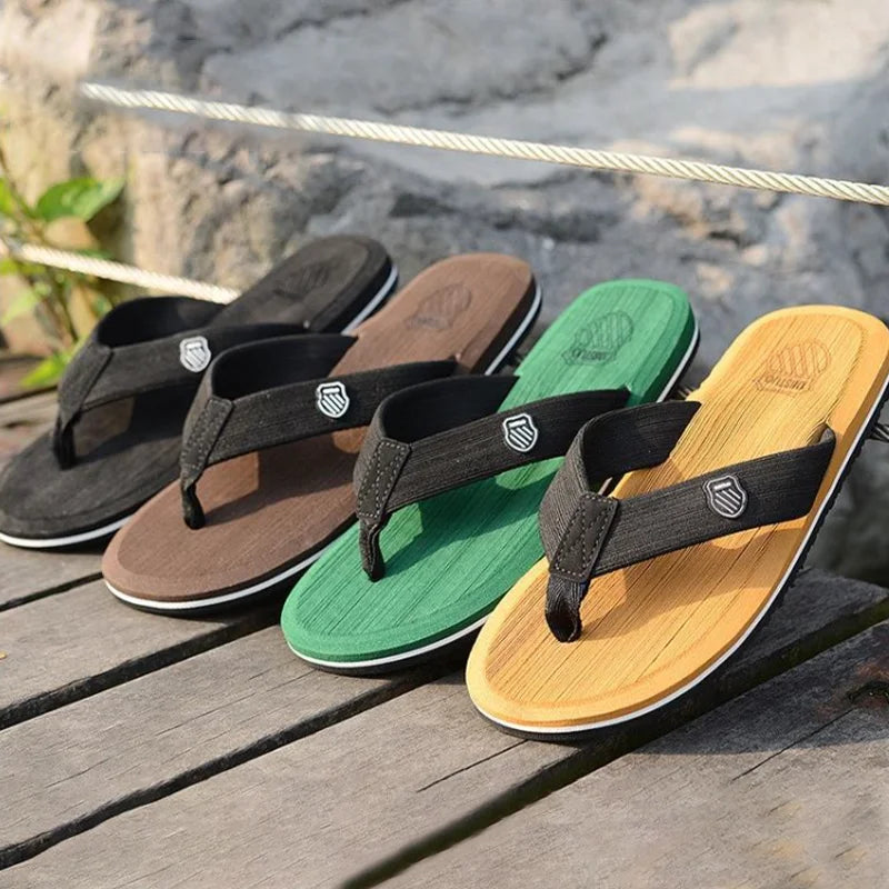 2023neue Männer Hausschuhe Eva weiche Seiten Schuhe Garten Sandstrand Schuhe Keile süße Sandalen Anti-Rutsch-Plattform Flip Flops für Stenio