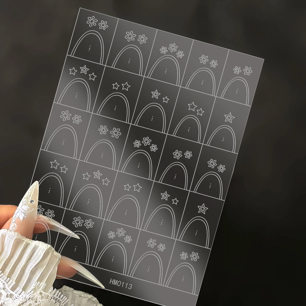 1 Stück französische hohle Nagelaufkleber, Kawaii-Design mit fünfzackigen Sternen, Liebesherzen und Sternen-Spikes, transparente, sprühlackierte Nagelaufkleber