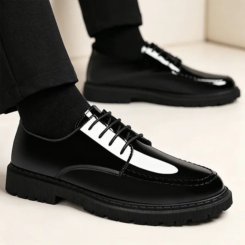 Herren Schnürschuhe im Brogue-Stil mit dicker Plateausohle, formelle Schuhe für Büro, Hochzeit, Alltag und besondere Anlässe.