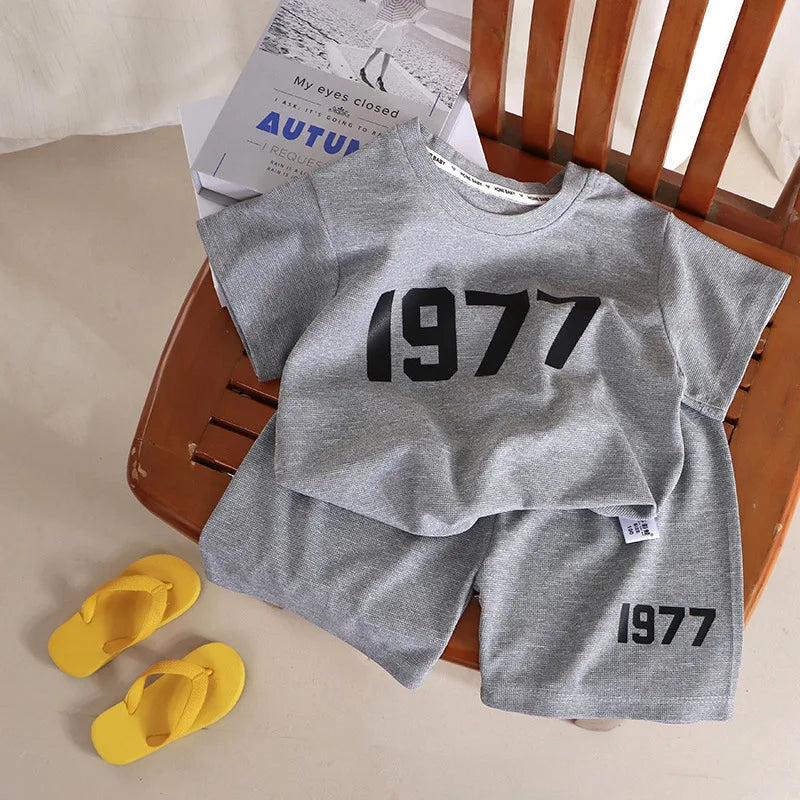 1 2 3 4 Alter Kurzarm Outfits Kinder Sommer Mode T-shirt Shorts Anzüge Kinder Einfarbig Lose Beiläufige Kostüm Baby 2 stück Sets