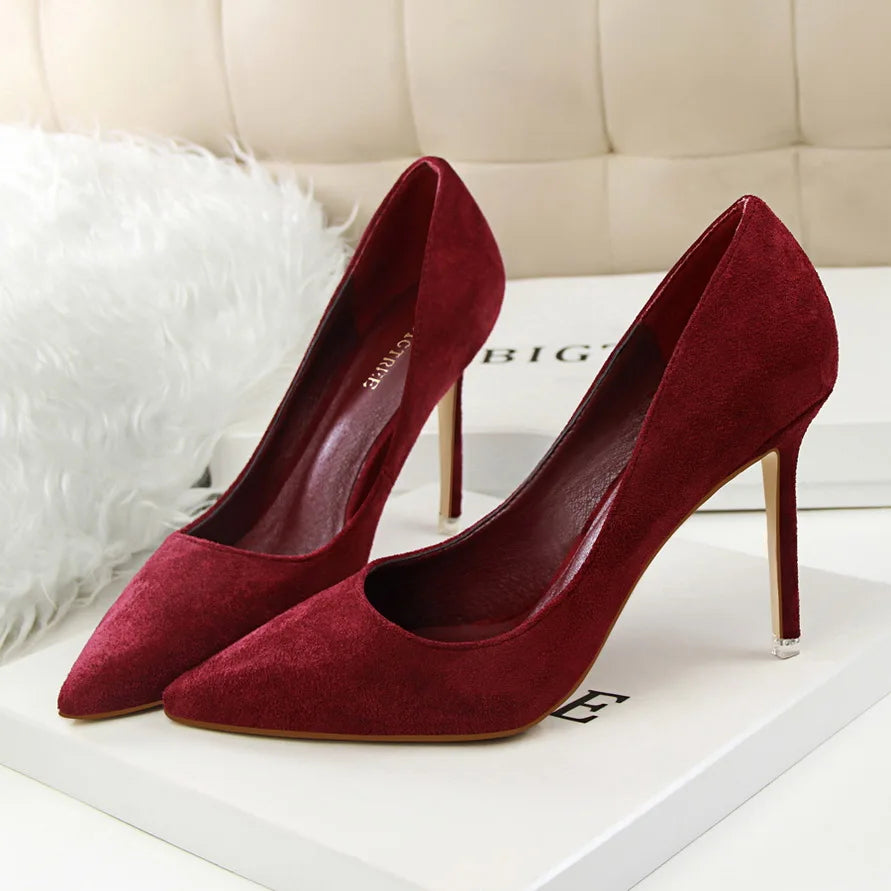 Frauen 9cm High Heels gelb Burgund Pumps plus Größe Stripper Wildleder Escarpins Dame Hochzeit Braut Scarpins grün blau Ballschuhe