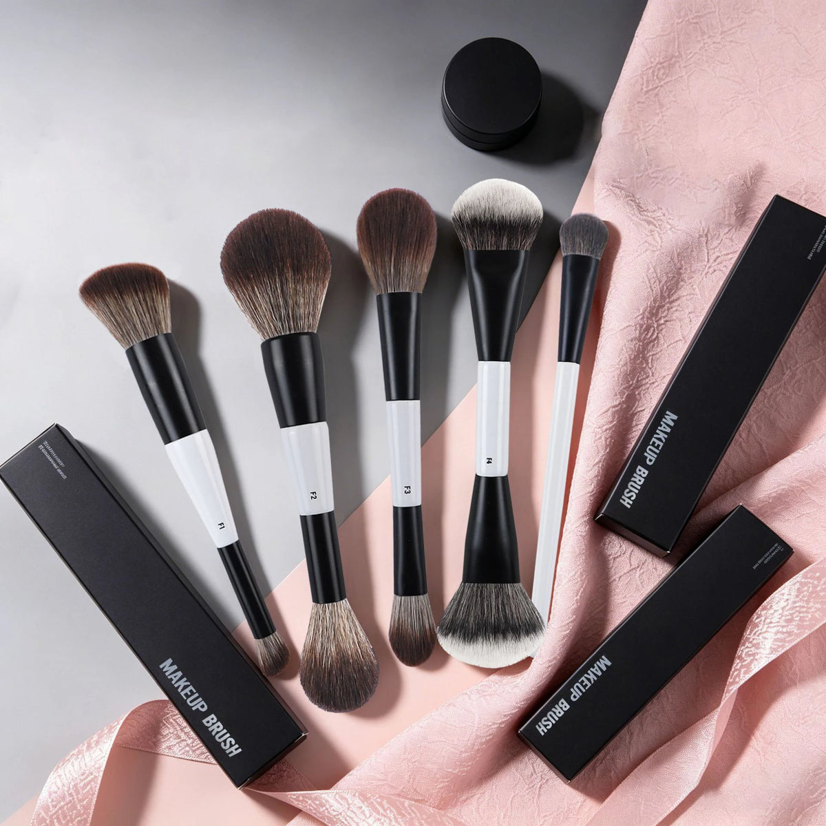 Doppelseitiger Foundation-Pinsel F4 Puder F1 Rouge Kontur F2 Make-up-Pinsel mit Verpackungsbox