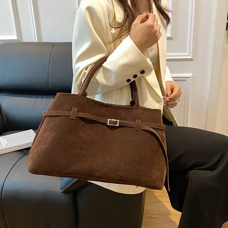 Damentasche mit Schnalle, dekoratives Design, solide Einkaufstasche aus Wildlederimitat, große Kapazität, Haspe, lässige Tragetasche, 2025, heißer Verkauf, Taschen für Damen