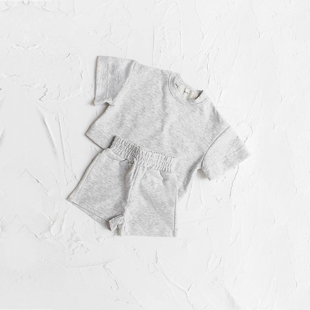 Sommer Baby Casual Kleidung Set Kinder Weiche Einfarbig Casual Kurzarm T Shirt + Shorts Kinder Mädchen Jungen Outfits mädchen Kleidung