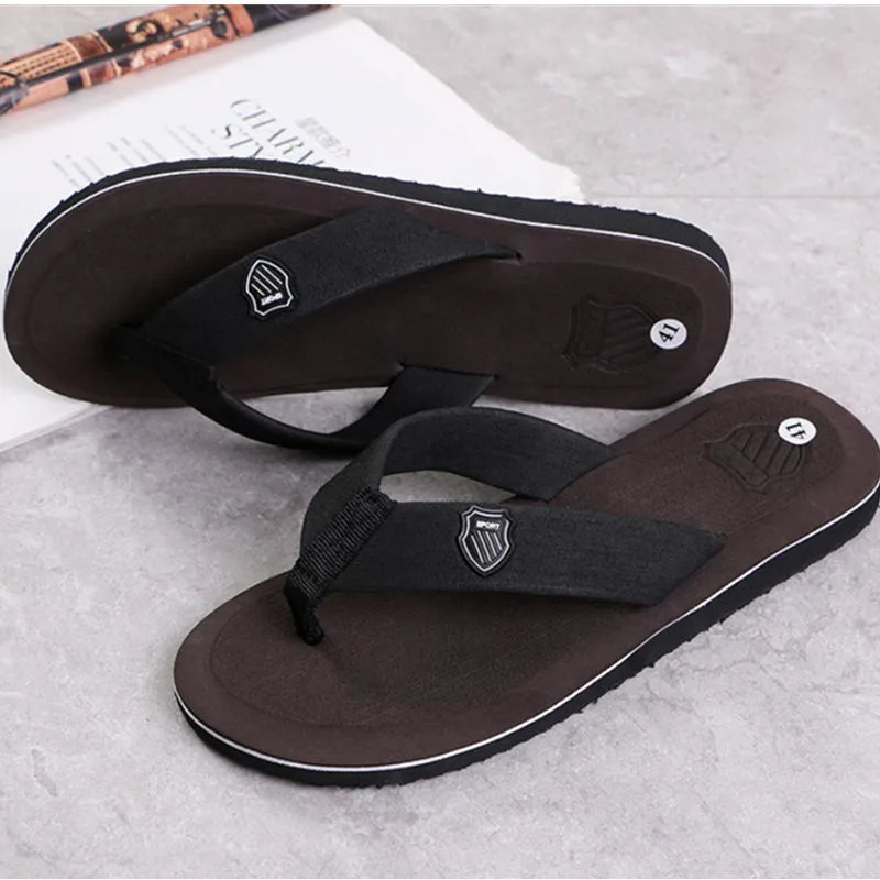 2023neue Männer Hausschuhe Eva weiche Seiten Schuhe Garten Sandstrand Schuhe Keile süße Sandalen Anti-Rutsch-Plattform Flip Flops für Stenio