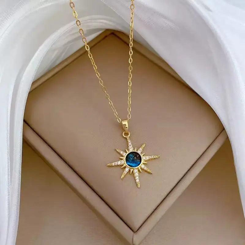 Neue Personalisierte Kreative Hochwertige Halskette für Frauen, Nischen-Luxus Achtzackiger Stern-Anhänger Schmuck, Geschenkidee