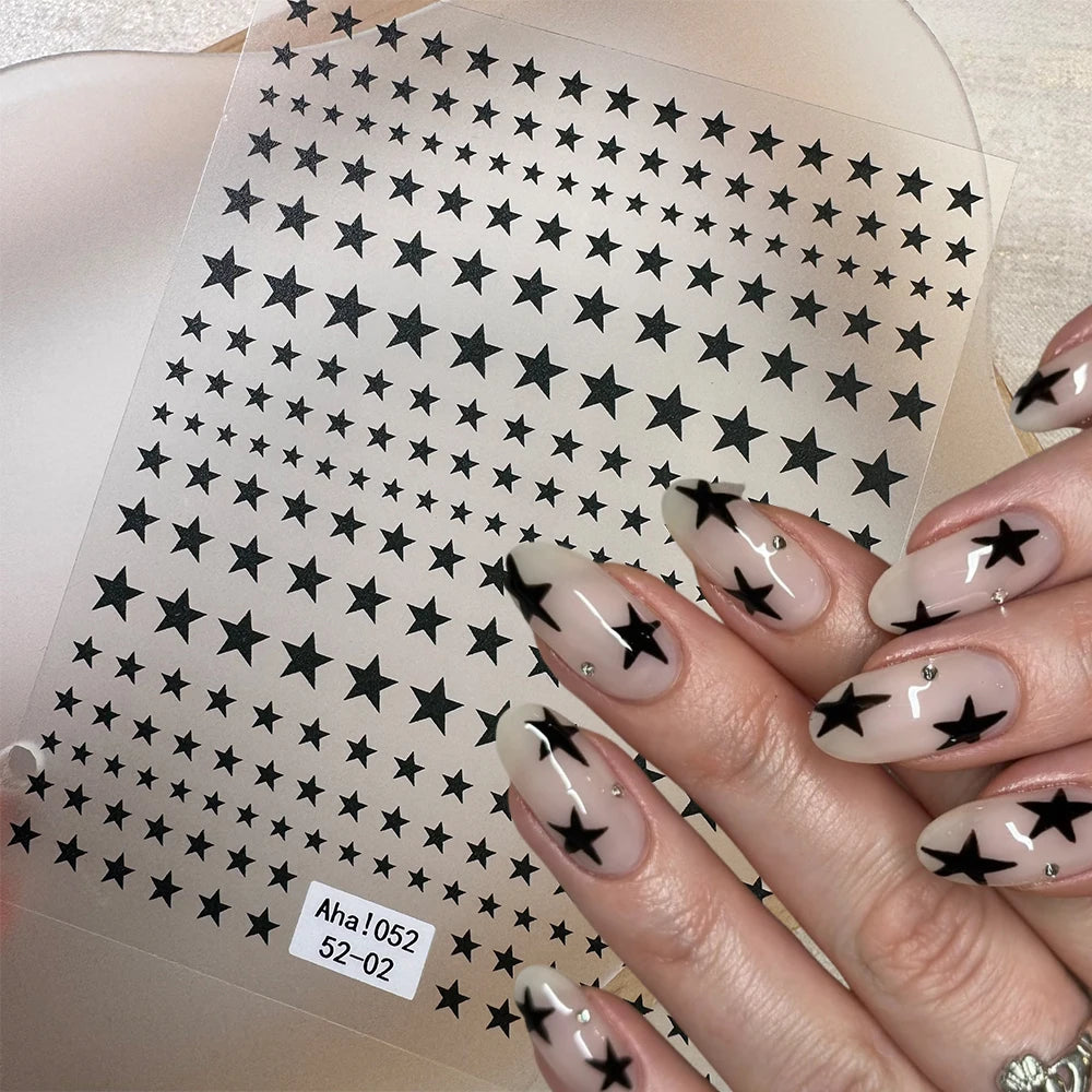 1 Stück Silberner Ausgestanzter Stern-Nagelaufkleber 5D Schwarzes Pentagramm Kreuz Sternenlicht Nagelsticker Metallische Fünfzackige Nagelkunst-Dekoration