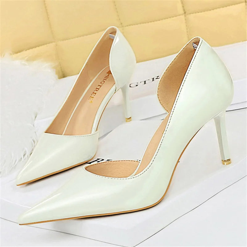 Frauen 7,5 cm 10,5 cm High Heels gelbe Pumps Büro sexy Stiletto Hochzeit Braut Scarpins kurze Absätze Dame sexy hohle Party Schuhe