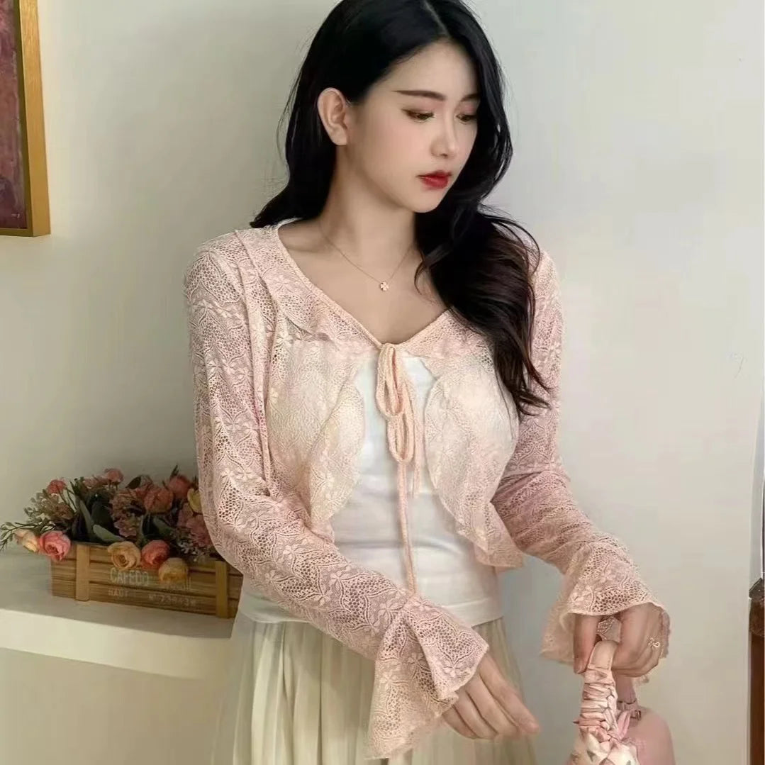2026 Sommer Langarm Vintage National Trend Damenbekleidung Ausgehöhlte Spitze Patchwork Chiffon Hemden Damen Blusen Großhandel