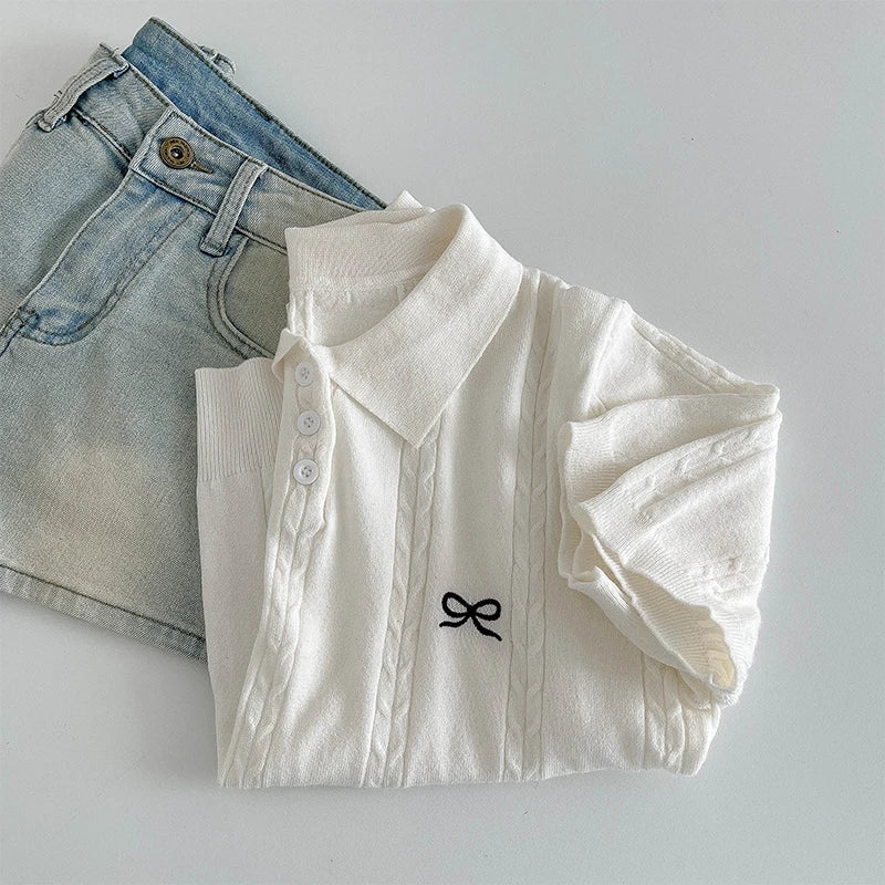 AOSSVIAO 2026 Sommer Neue Koreanische Mode Slim Fit Poloshirt Gestricktes Kurzarm-T-Shirt Süße Schleife Besticktes Strickoberteil für Damen