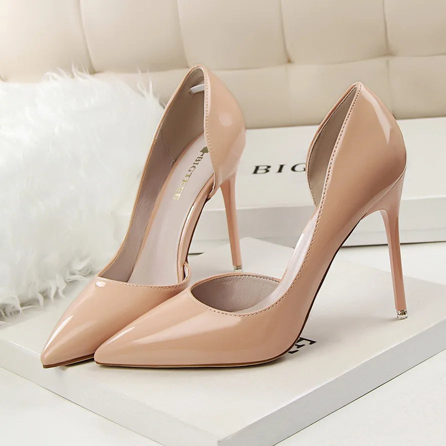 Frauen 7,5 cm 10,5 cm High Heels gelbe Pumps Büro sexy Stiletto Hochzeit Braut Scarpins kurze Absätze Dame sexy hohle Party Schuhe