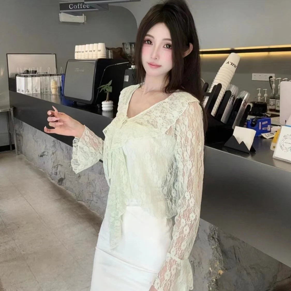 2026 Sommer Langarm Vintage National Trend Damenbekleidung Ausgehöhlte Spitze Patchwork Chiffon Hemden Damen Blusen Großhandel