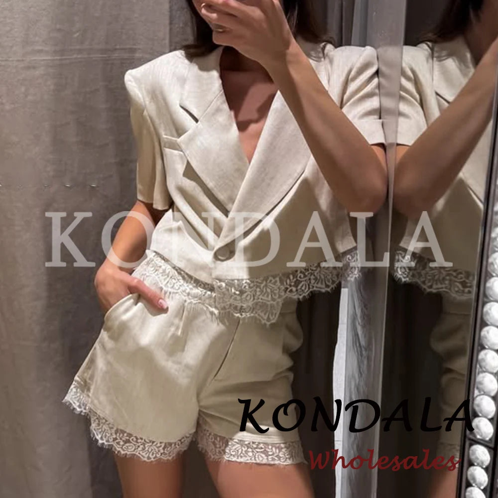 KONDALA Elegantes Damen-Frühlingsoutfit 2026: Spitzenanzug mit Einknopf-Blazer und Plissee-Mini-Shorts – Modisches Büro-Set für Damen