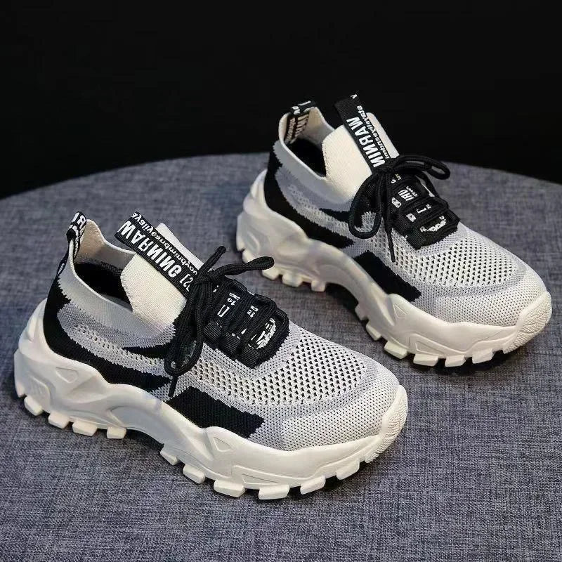 2025, leichte Laufschuhe für Damen, Air-Mesh-Schnür-Sneaker, flache Sohle, lässige modische Tennisschuhe für Outdoor-Aktivitäten