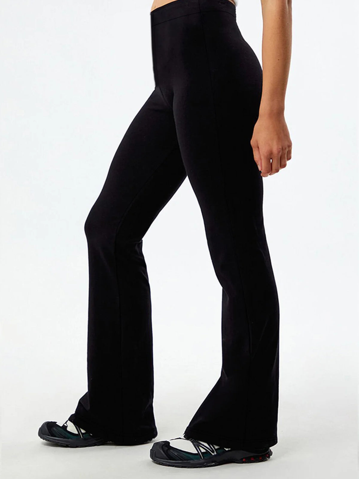 2026 Moderne Minimalistische Schlaghose für Damen mit Elastischem Bund Schlankmachend Schwarz für Alltag Büro Party