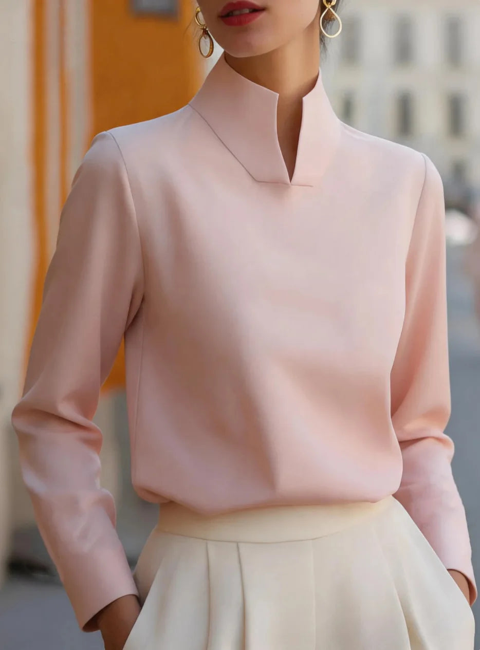 Bluse mit geteiltem Stehkragen, langen Ärmeln und Satin-Optik, minimalistisch, elegant, für Büro und Pendler, locker geschnitten, formelles Damenhemd