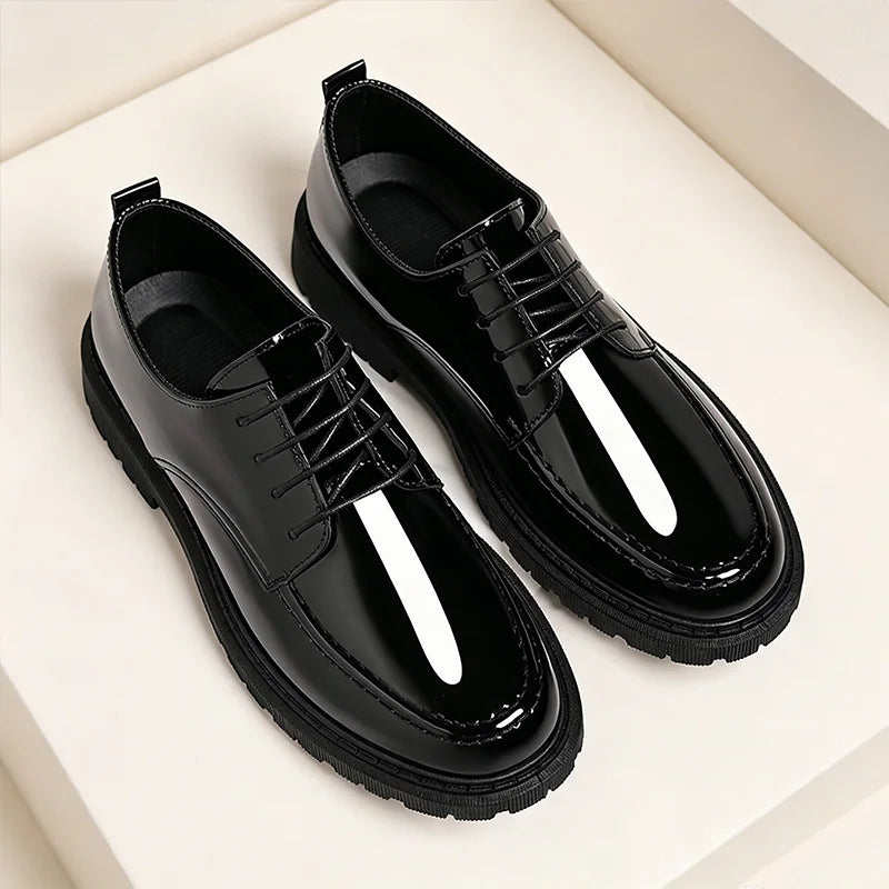 Herren Schnürschuhe im Brogue-Stil mit dicker Plateausohle, formelle Schuhe für Büro, Hochzeit, Alltag und besondere Anlässe.