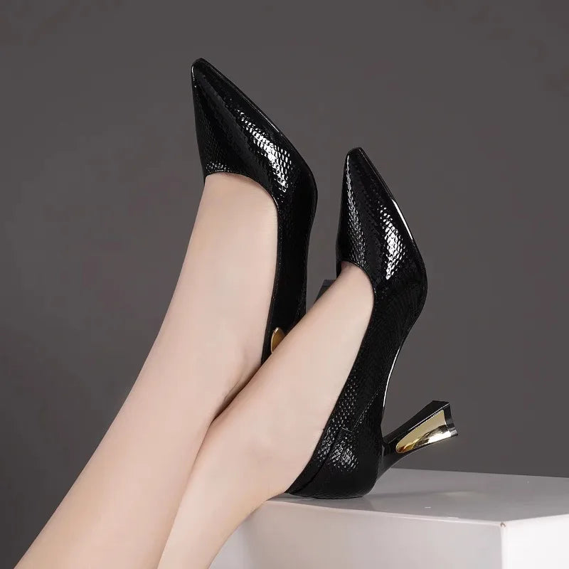 Basic Wine Snakeskin Leather Damenschuhe Stiletto High Heels Spitze Zehenpartie Damenpumps Hochzeiten Party Größe 33-42 Schuhe Frau