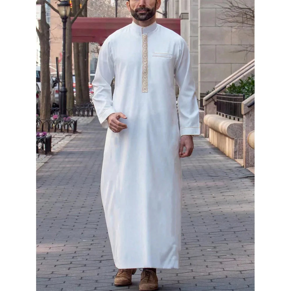 Neue Muslimische Traditionelle männer Robe Multi farbige Elegante Ethnische Stickerei männer Robe Einfache Casual Lose Robe