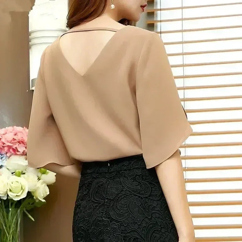 Frauen Chiffon Kurzarmhemd sexy V-Ausschnitt lose gekräuselte Chiffon Bluse.