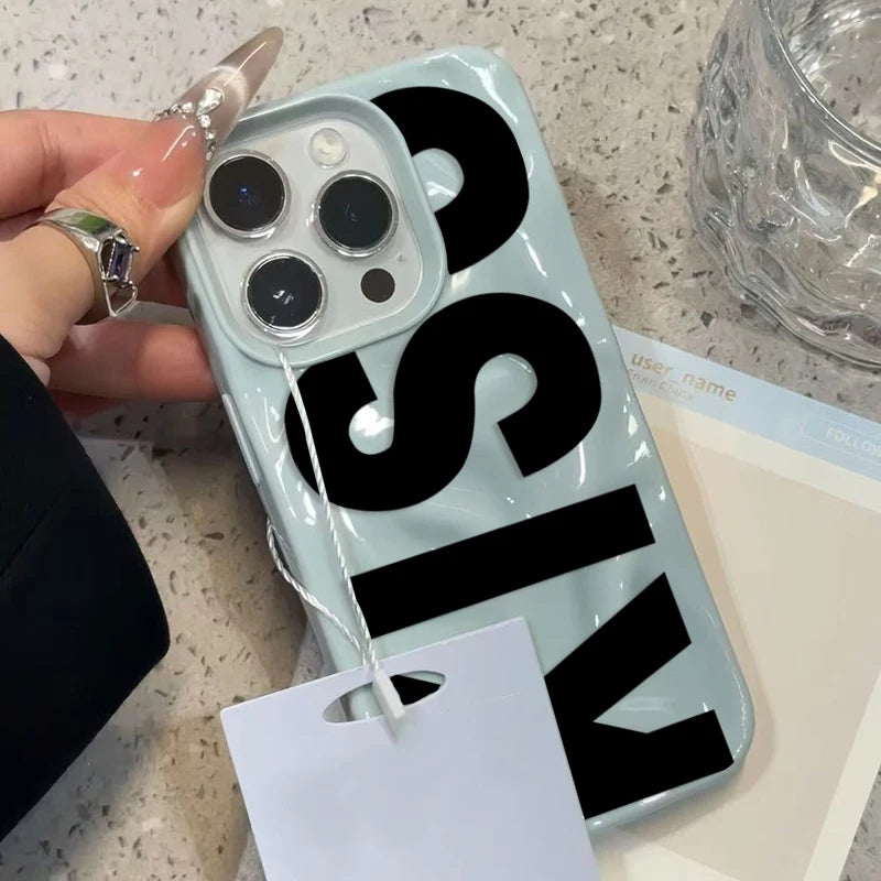 Personalisierte Handyhülle mit englischen Buchstaben und Kuss-Motiv für iPhone 17 16 15 Pro 14 11 12 13 Pro Max Air 16 Plus – Weiche TPU-Schutzhülle