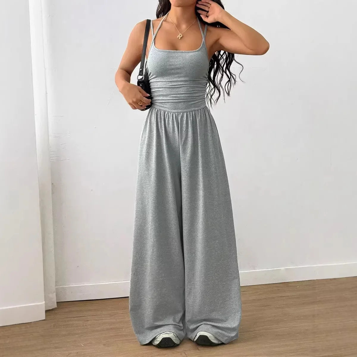 Damen-Jumpsuit mit Neckholder, geraffter Taille, U-Ausschnitt, weitem Bein, einfarbig, Sommer 2026, Alltagskleidung, Freizeit, für Büro und Studenten