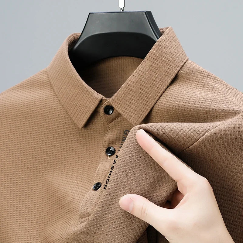 Herren-POLO-Shirt mit Waffelmuster und langen Ärmeln und lässigem Revers-Oberteil mit Buchstabendruck