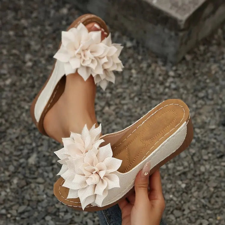 2026 Sommer Damen Grüne Blumen-Keilsandalen mit offener Zehenpartie, bequeme, atmungsaktive Freizeitschuhe für draußen, rutschfeste Sohle