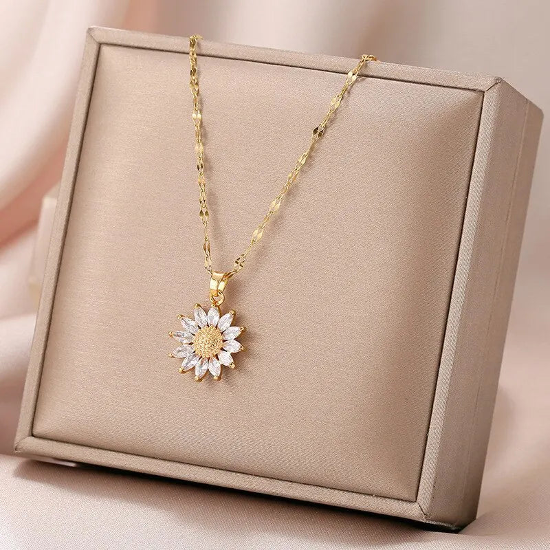 1PCS Gold-farbe Halskette Damen Licht Luxus Stil Blume Anhänger Intarsien Zirkonia Titan Stahl Kette Urlaub Schmuck