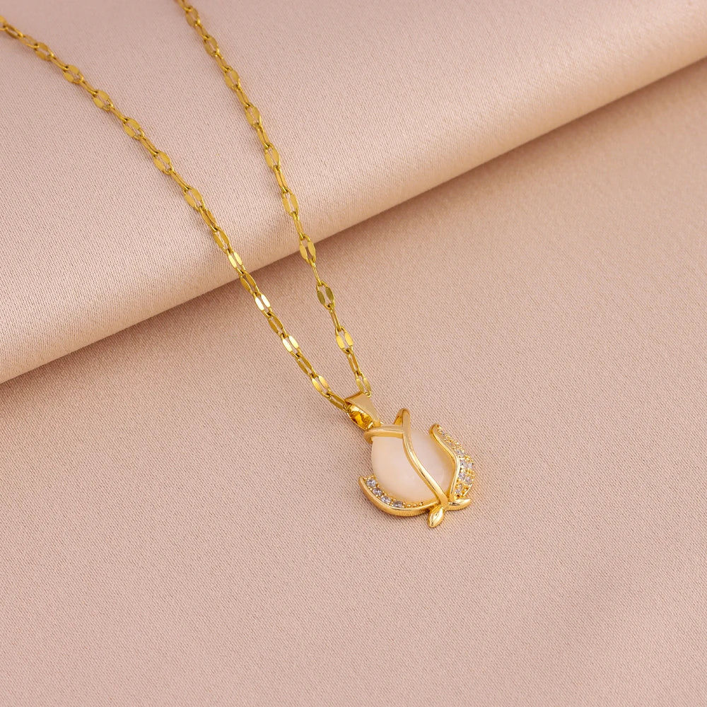 Neue Trendy Zirkon Kristall Anhänger Edelstahl Halskette Für Frauen Koreanische Mode Weibliche Sexy Schlüsselbein Kette Schmuck Großhandel